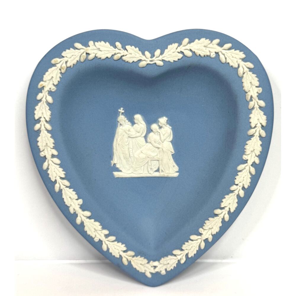 Wedgewood "The Procession" Vintage Jasperware Heart Shaped Tray Dish Boxed